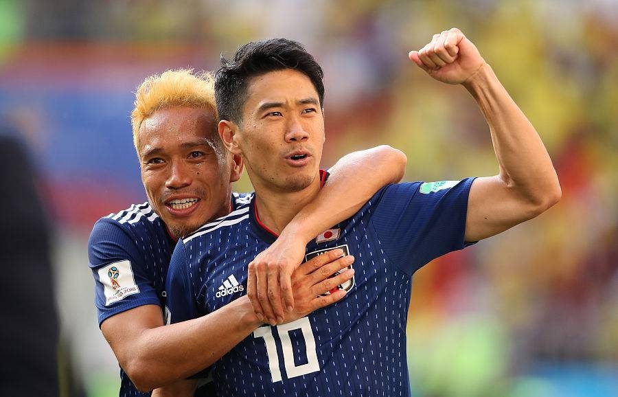 世界杯日本vs哥伦比亚几比几(2018年世界杯日本队征程回顾，曾2球领先世界第3比利时，虽败犹荣)