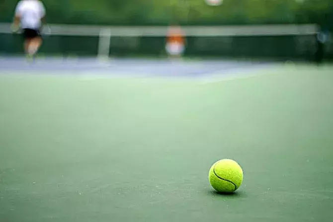 为什么有钱人喜欢打网球(由贫穷引发的网球思考)