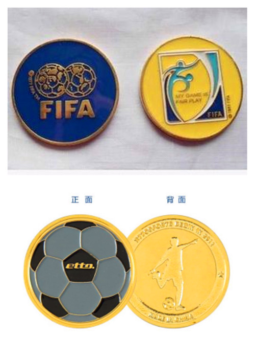 足球比赛中为什么交换队旗(每场足球赛开踢前，裁判都要抛硬币，不同国家比赛用不同硬币吗？)