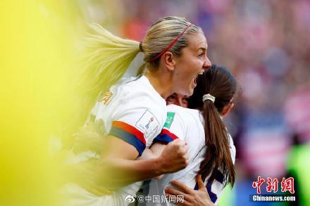 世界杯美国女足决赛(美国队2:0荷兰，卫冕女足世界杯冠军)