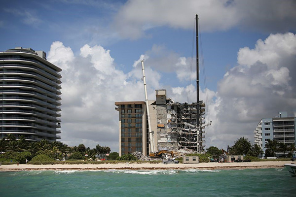 迈阿密时间(特稿｜迈阿密公寓垮塌事件：一枚40年前的“定时炸弹”？)