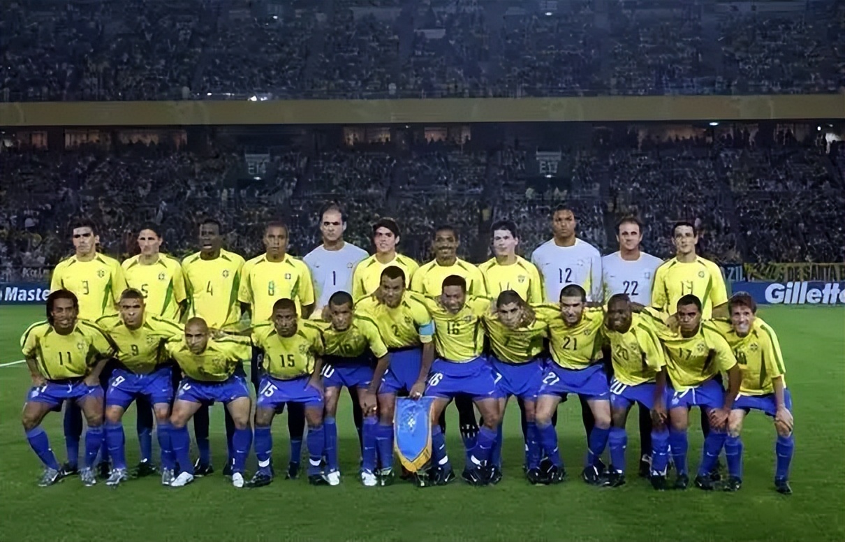 2002世界杯32支球队主要阵容(02年世界杯巴西锋线有多豪华，看看这些落选名单就知道了)