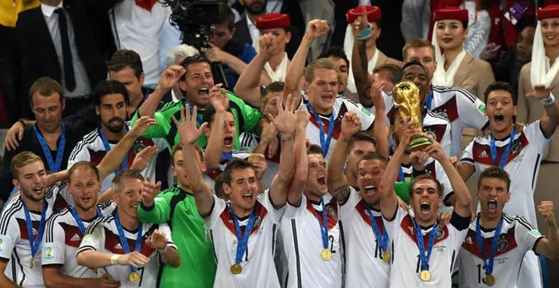 世界杯压中德国71巴西(巴西和德国，谁才是历史第一国家队？)