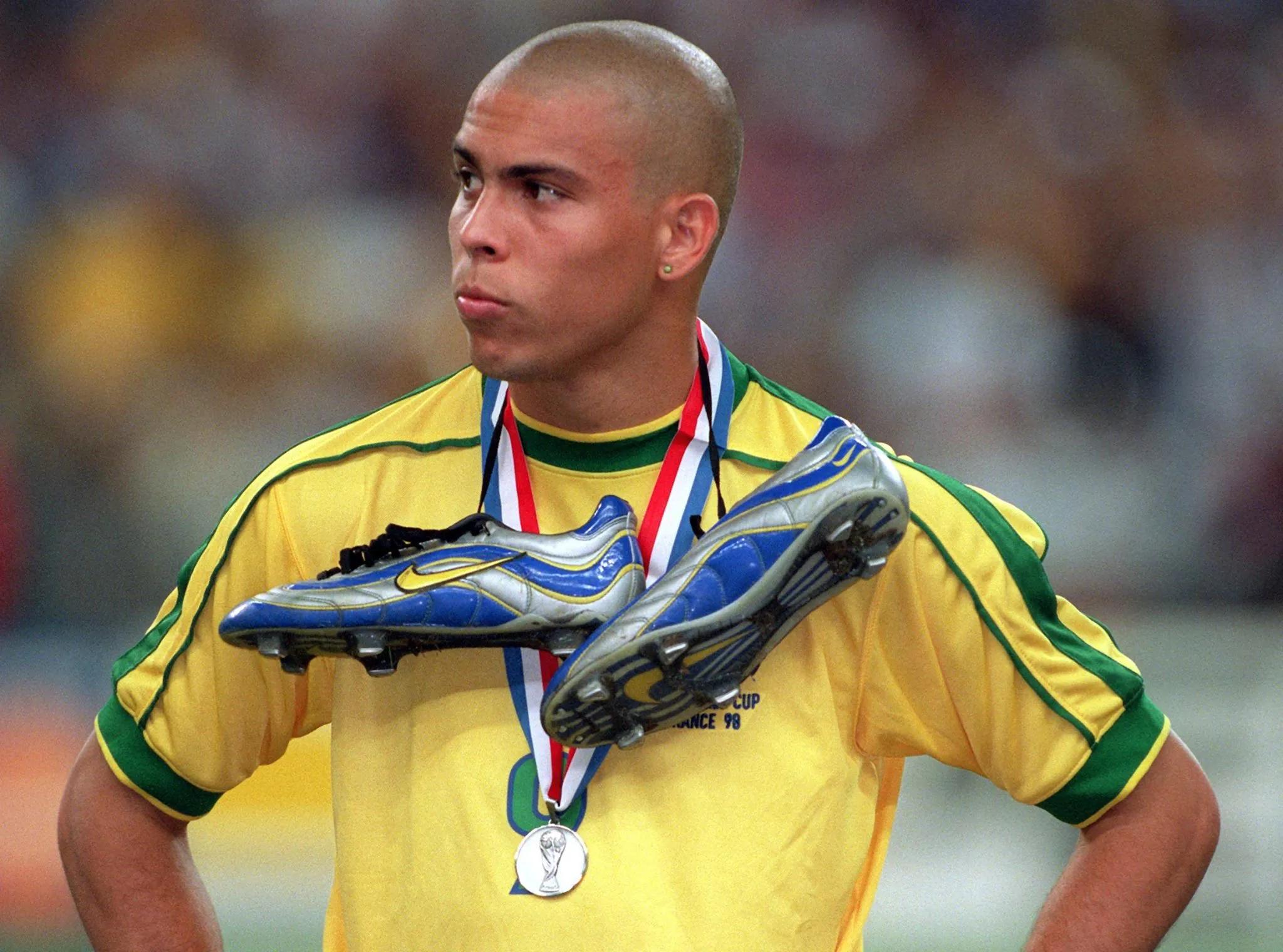 98年巴西世界杯阵容(「全明星阵容回顾篇」1998世界杯16人的全明星阵容)