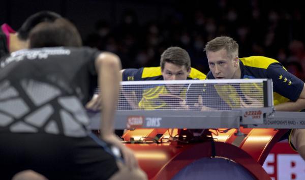 2021年乒乓球世界杯男双决赛(世乒赛｜瑞典组合卡尔松/法尔克夺得男双冠军)
