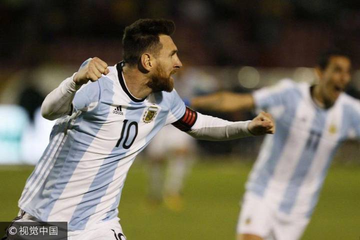 阿根廷vs厄瓜多尔全场直播(梅西帽子戏法，阿根廷3-1厄瓜多尔晋级世界杯 足球大V犀利点评！)