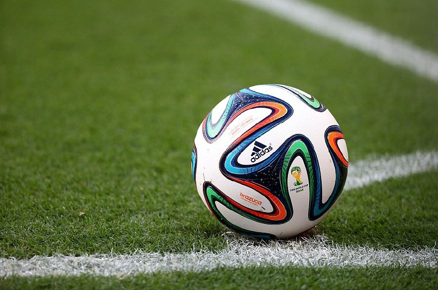 足球的形状是什么(大家都知道足球是圆的，可足球为什么是圆的?)