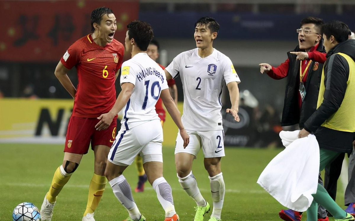 足球世界杯有什么技巧(怎样才能让中国男足登上世界之巅?这三个建议哪个更靠谱?)