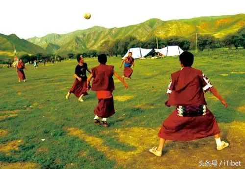 足球世界杯藏族(西藏足球百年：与英国人比赛到女子足球队建立)