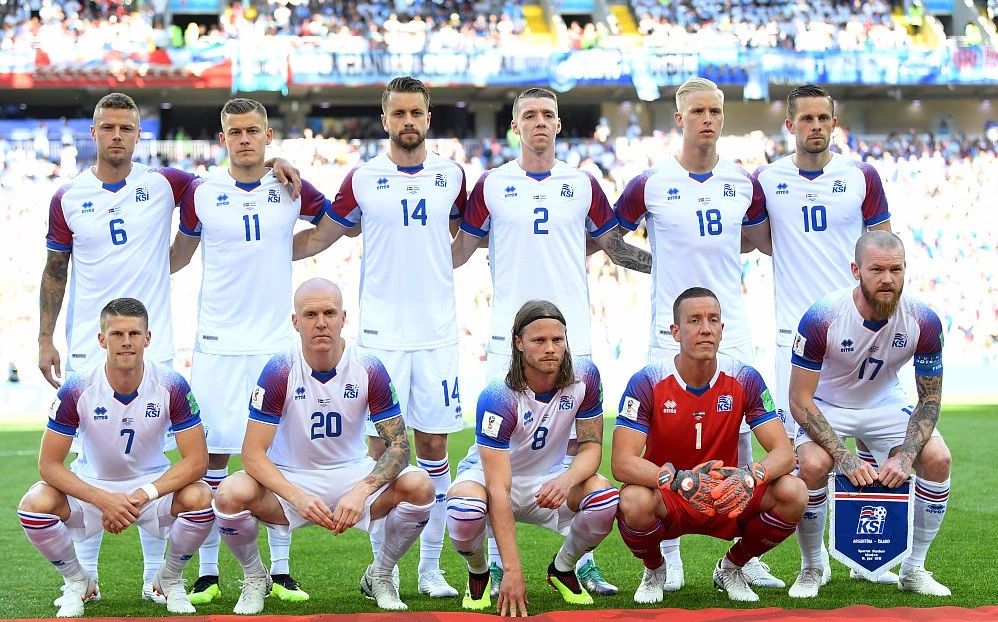 冰岛上届世界杯有参加吗(两年前的欧洲杯黑马，世界杯首秀逼平阿根廷，35万人的冰岛做到了)