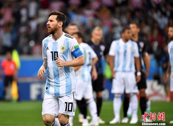世界杯克罗地亚阿根廷全场(阿根廷爆冷0-3负克罗地亚 小组出线岌岌可危)