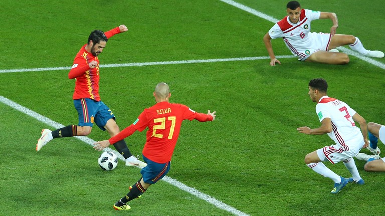 西班牙摩洛哥冲突(世界杯-拉莫斯送礼 阿斯帕斯补时扳平 西班牙2-2摩洛哥第一出线)