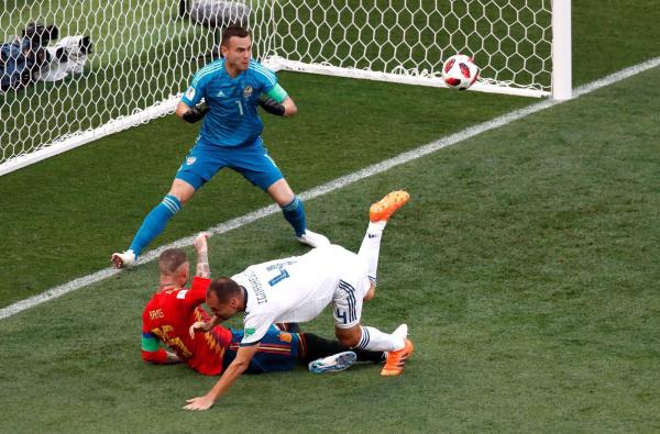 西班牙俄罗斯世界杯(点球大战！俄罗斯5比4战胜西班牙，东道主历史性闯入八强)