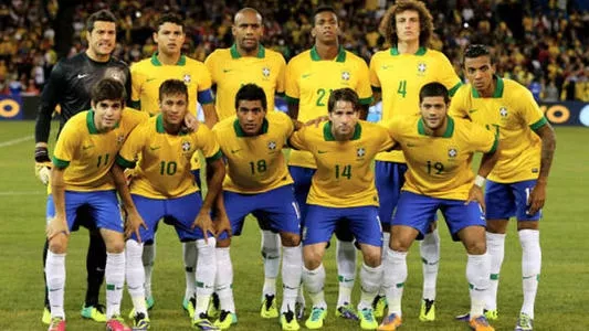 2014世界杯为什么没有小罗(为什么2014年世界杯巴西不用卡卡与小罗?)