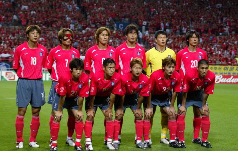 02年日韩世界杯韩国被谁淘汰(18年前今天，德国1-0韩国！终结2002年世界杯，太极虎的黑马之路)