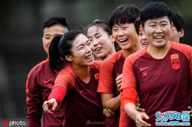历届女足世界杯前四(中国女足历届世界杯战绩一览)