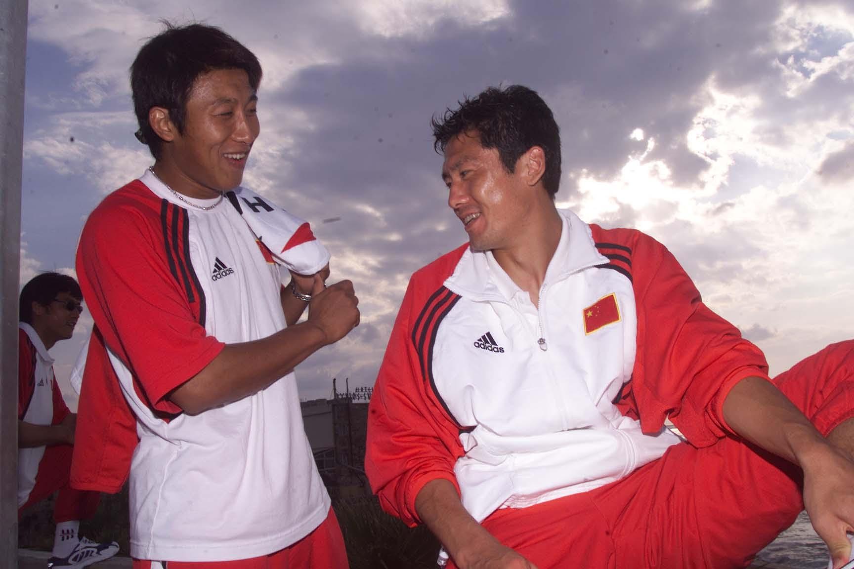 世界杯中国队队员2002(纪念｜2002年世界杯，张恩华的遗憾，中国足球的顶峰)