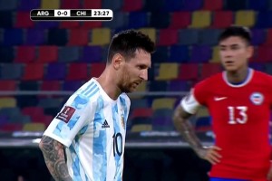梅西破门阿根廷1 1智利(世预赛-梅西点射桑切斯破门 阿根廷1-1战平智利)