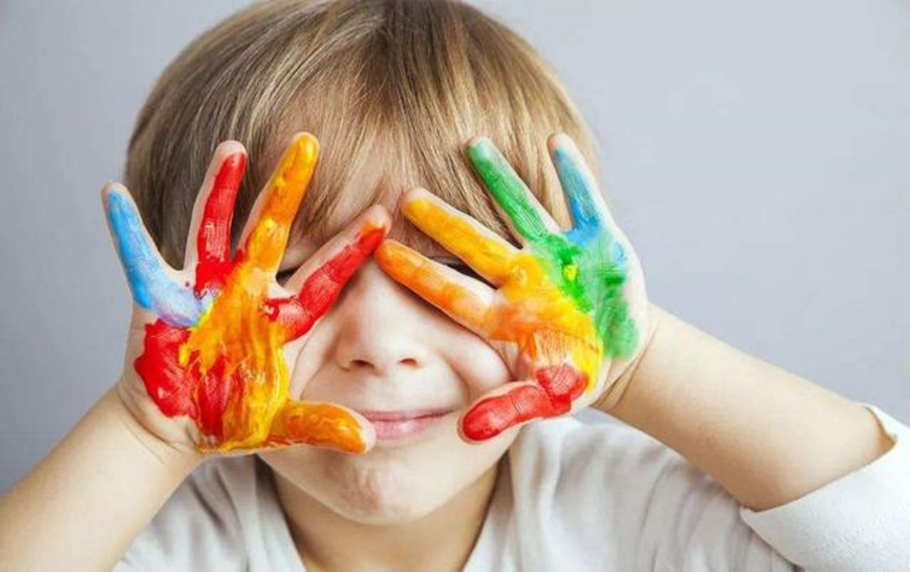 颜色加深(提高孩子的“色彩感”，培养孩子的色彩认知，家长只需做好这3步)