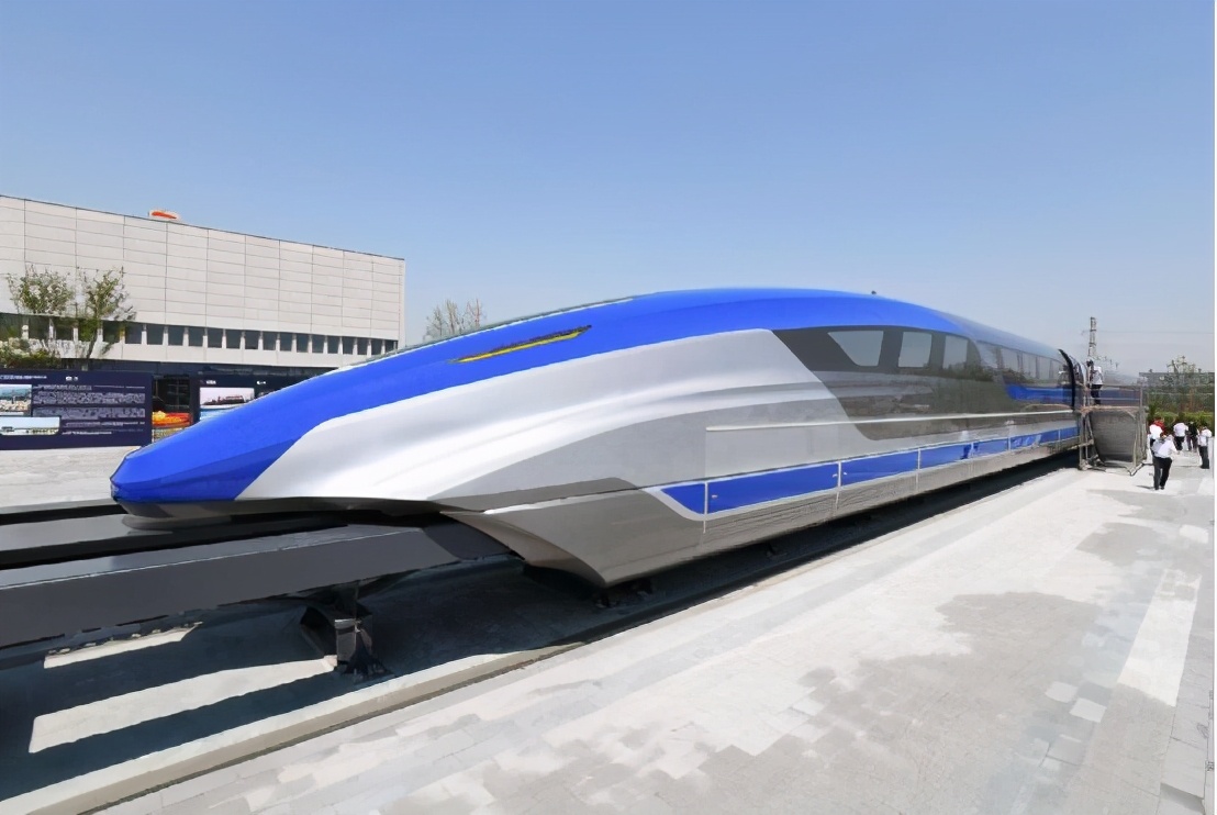 高铁时速多少公里(时速600公里！中国造出世界最快高铁，美日叹息：10年内追不上)