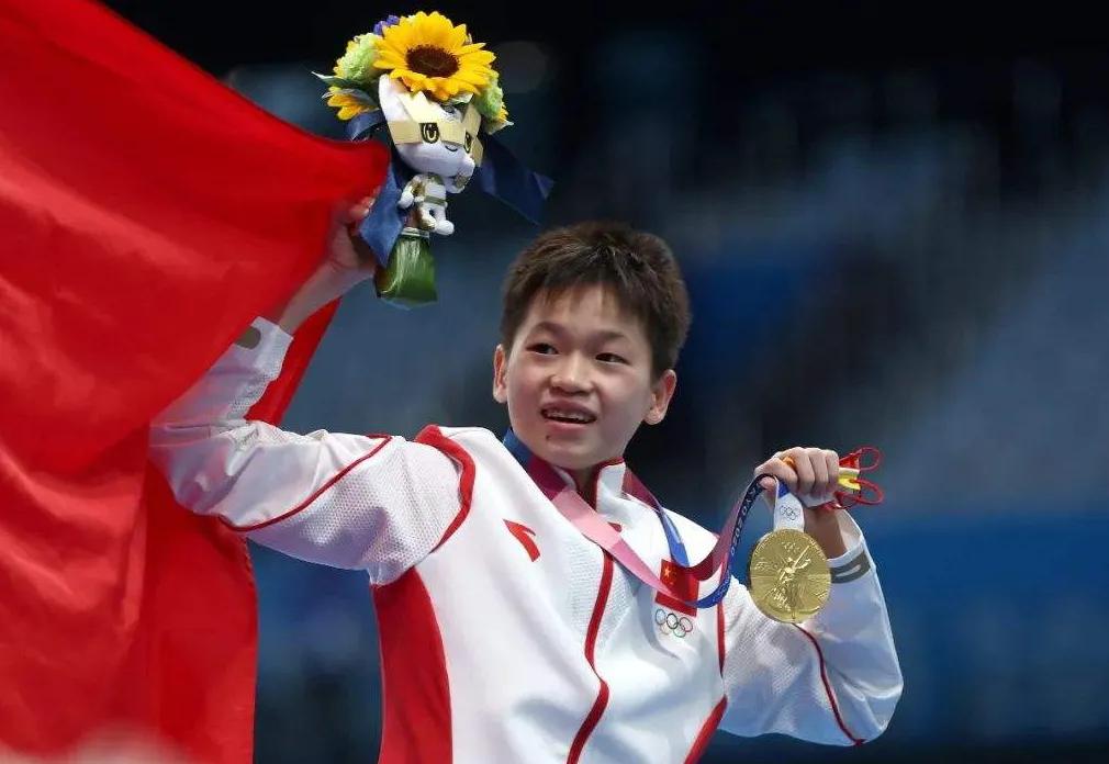 广东湛江跳水冠军有哪些人(全国第一！广东健儿2021年11次夺得世界冠军，陈清晨个人贡献3次)