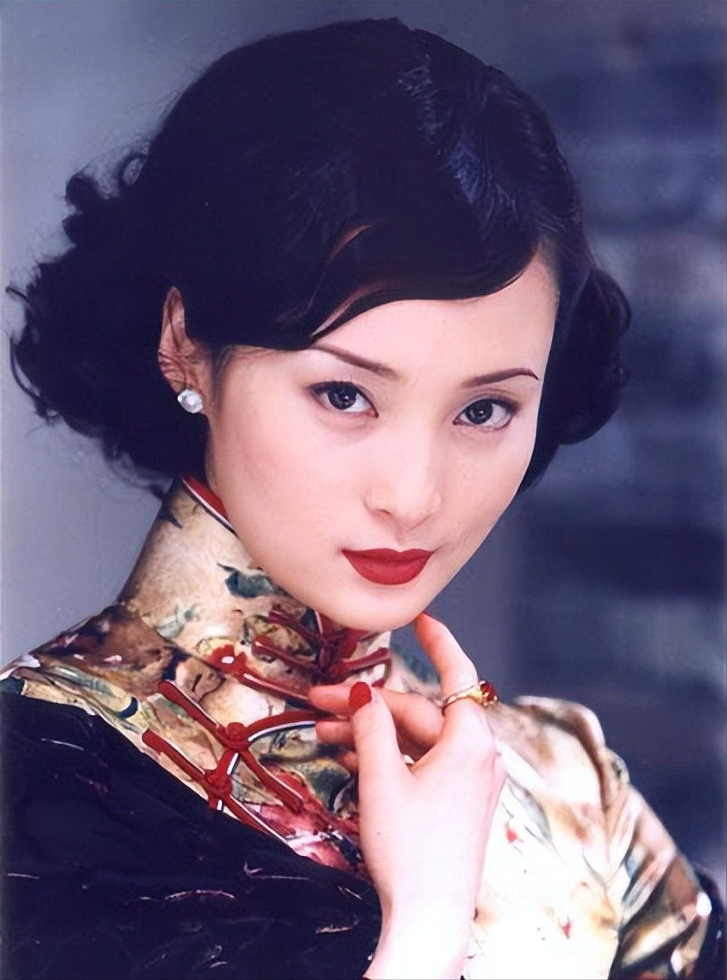 中国最漂亮的女人(5位内地顶级美女，遇上港台女神，一对比颜值差距瞬间就出来了)