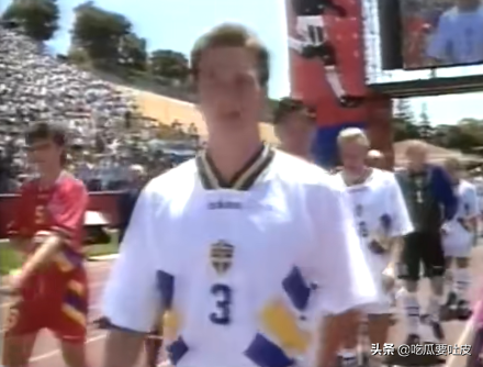 点球大战世界杯视频(1994世界杯1/4决赛，经典的任意球配合，瑞典点球大战胜罗马尼亚)