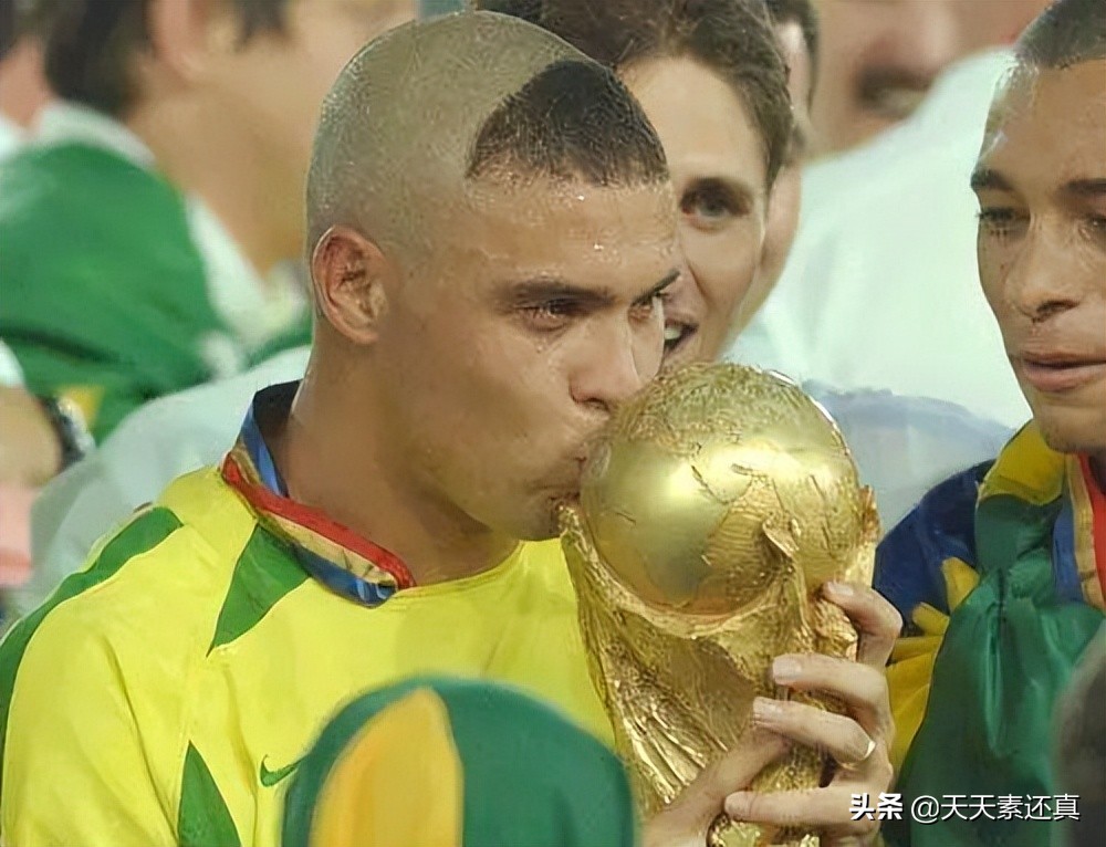 巴西队世界杯共丢球(巴西贵为五届世界杯冠军得主，却独揽世界杯的两个尴尬的丢球纪录)
