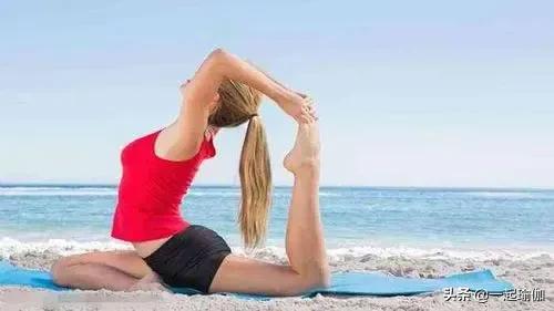 女人长期练瑜伽的危害(4大危害，你要警惕，瑜伽虽好，也要量力而行)