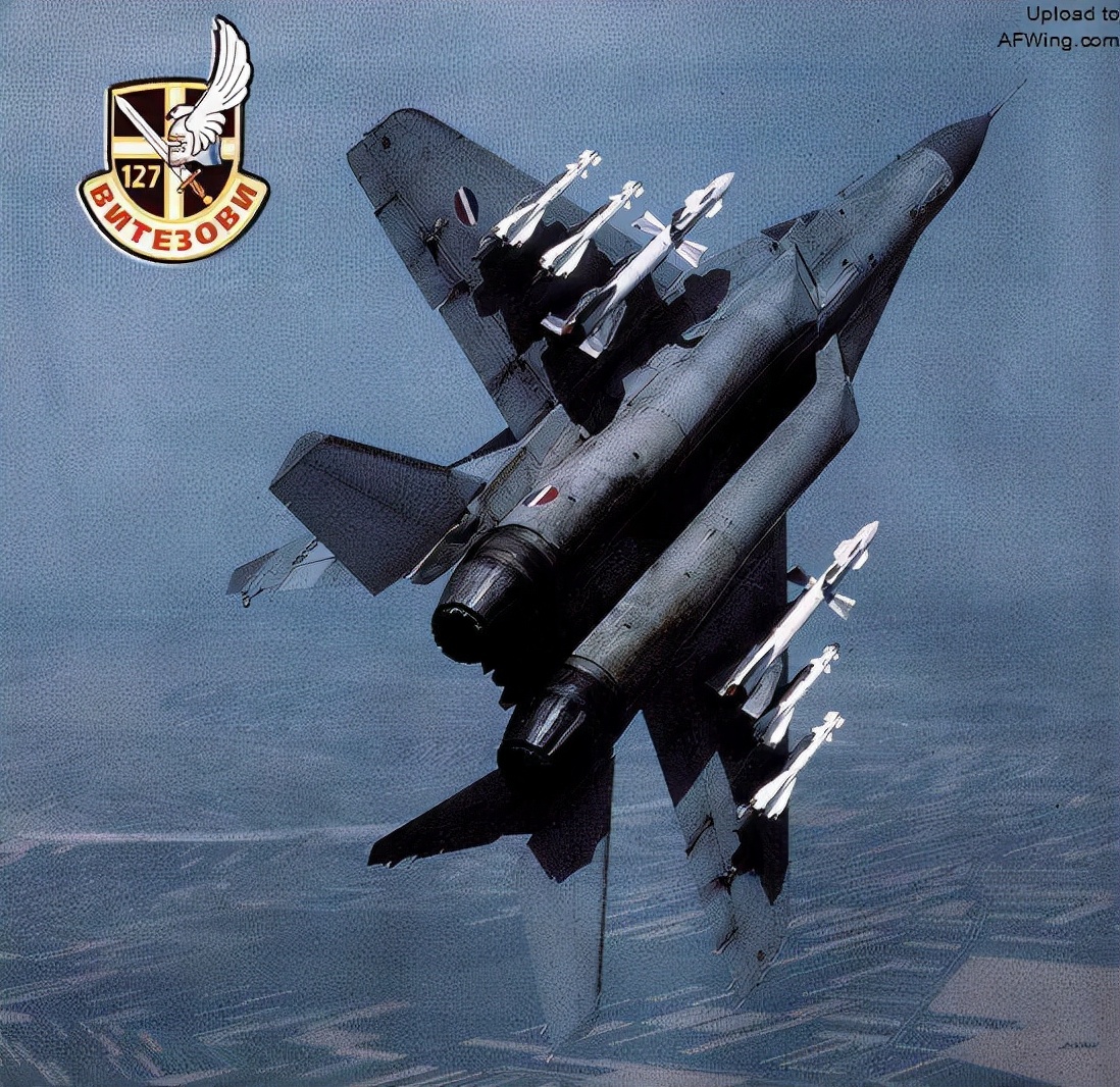 维利科维奇(99年美苏三代机对决，米格-29惨败，南参谋长不服，亲自驾机升空)