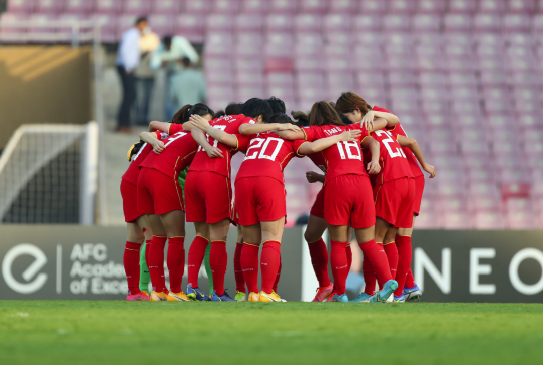 女足亚洲杯冠军是几号(中国女足3-2击败韩国，时隔16年重夺女足亚洲杯冠军)
