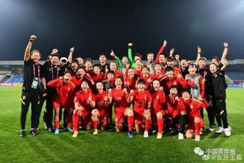 2011女足世界杯(冠军！你可以永远相信中国女足，但记者凌乱了……)